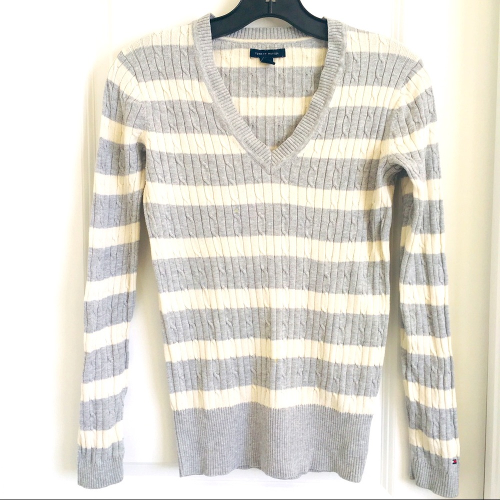 Tommy Hilfiger v neck gray cream color striped sweater size small